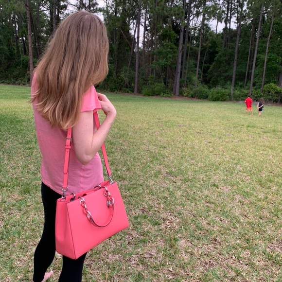 Michael Kors Cynthia Medium Convertible Saffiano Leather Satchel - Picture 2 of 9